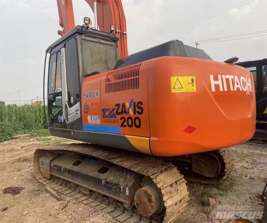 Hitachi ZX 200 Pelle sur chenilles