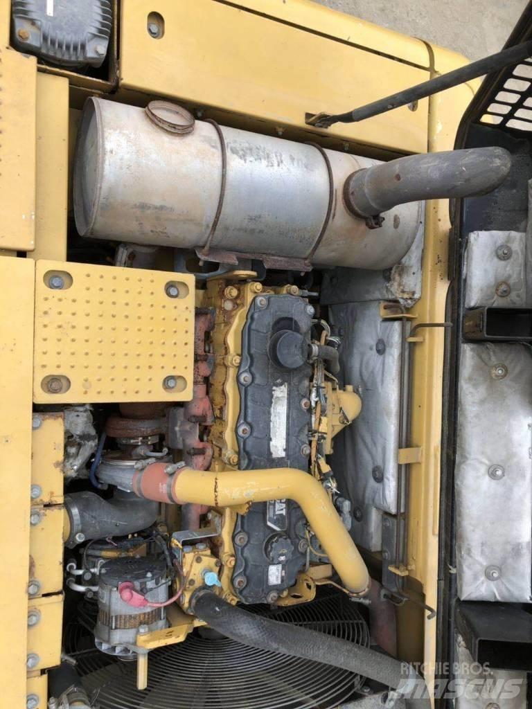 CAT 329 Pelle sur chenilles
