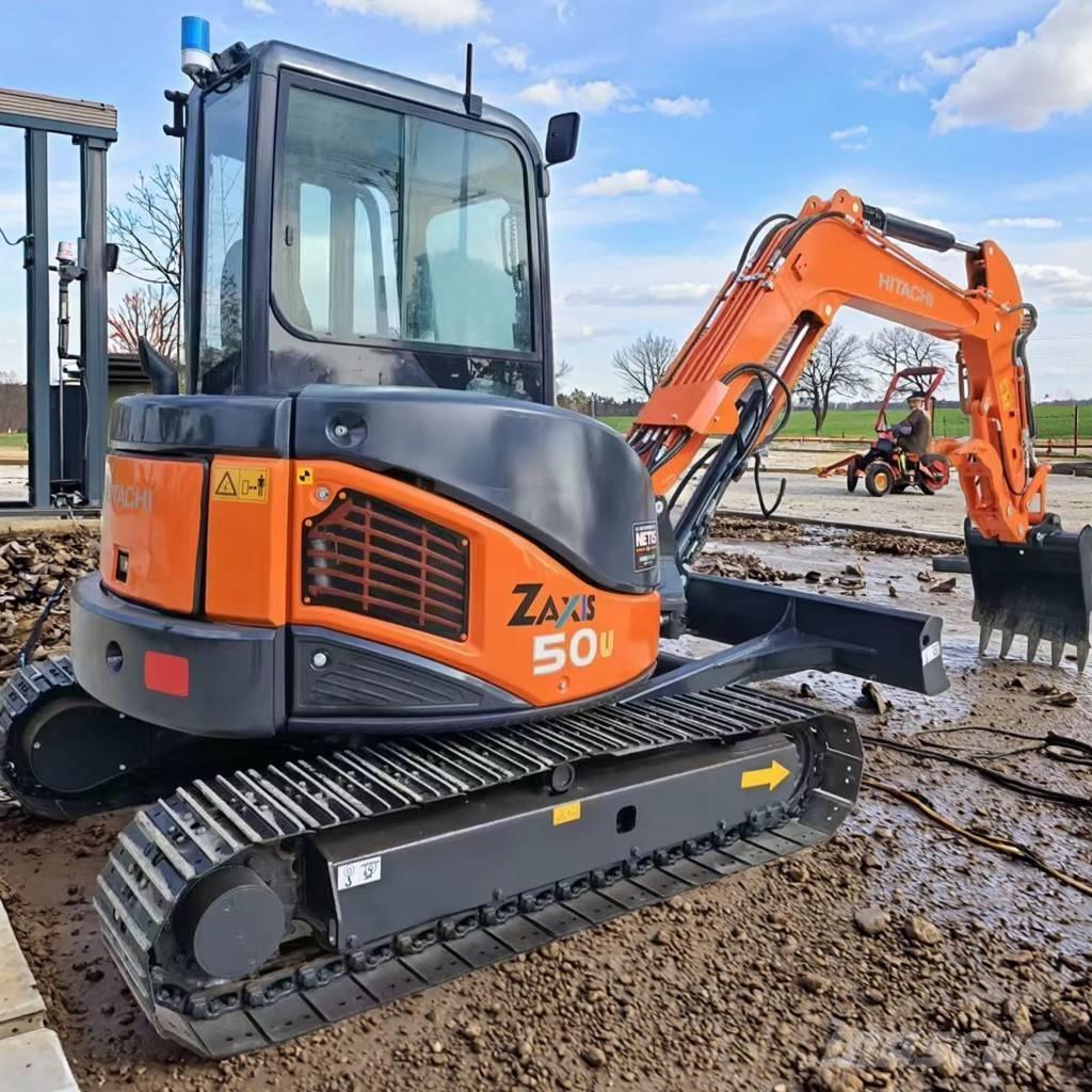 Hitachi ZX 50 U Mini pelle < 7t