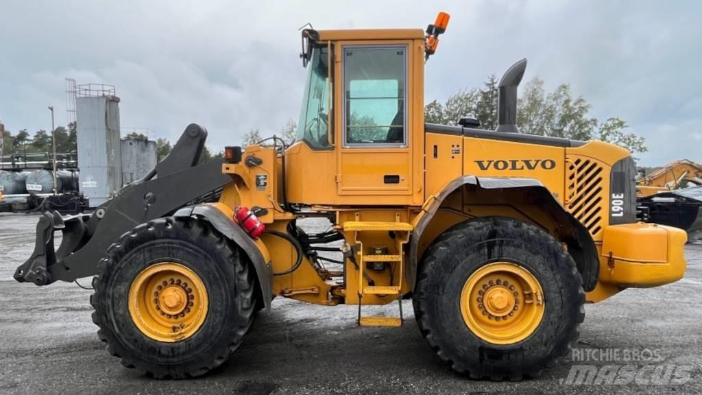 Volvo L 90 E Chargeuse sur pneus