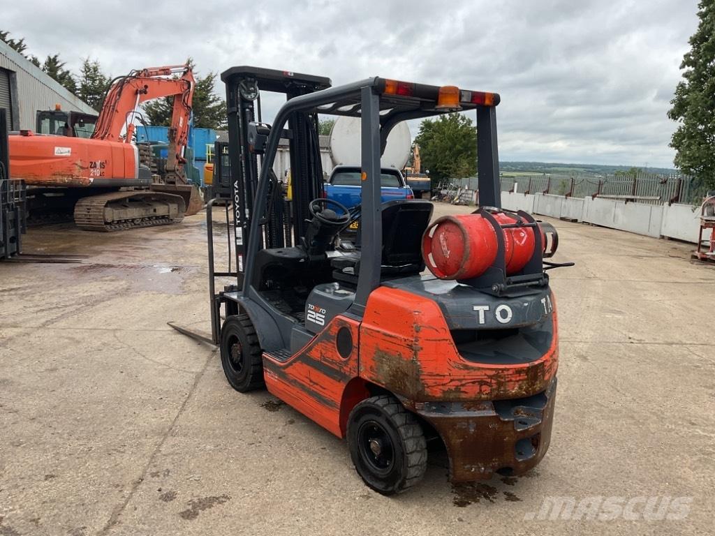 Toyota 02-FGF25 Chariots GPL