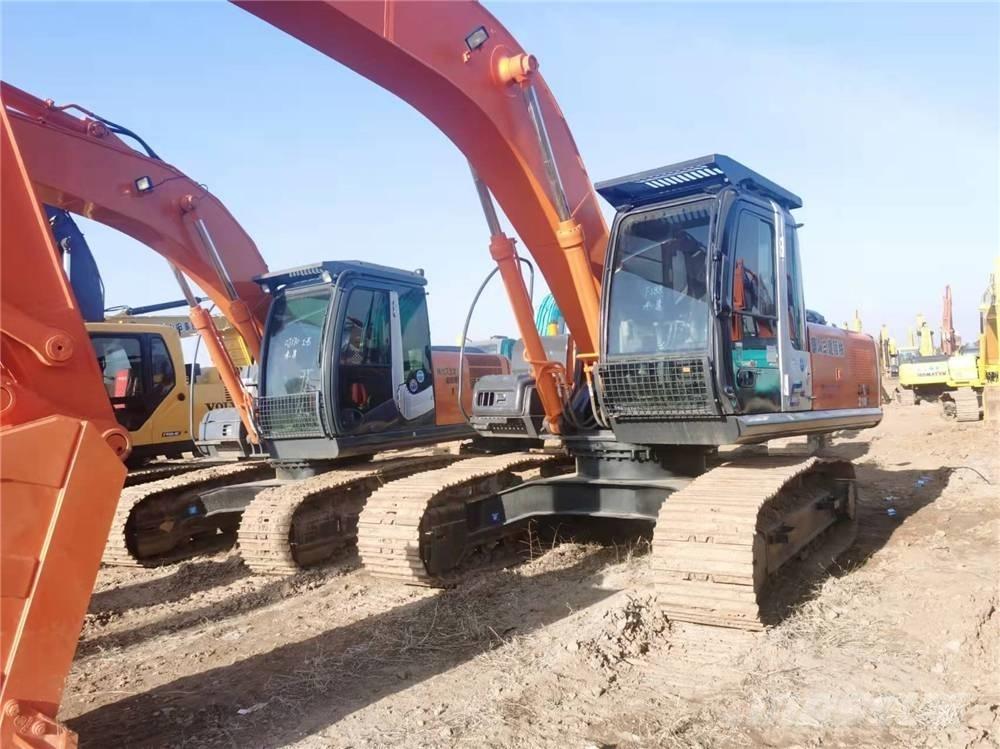 Hitachi ZX210 Pelle sur chenilles