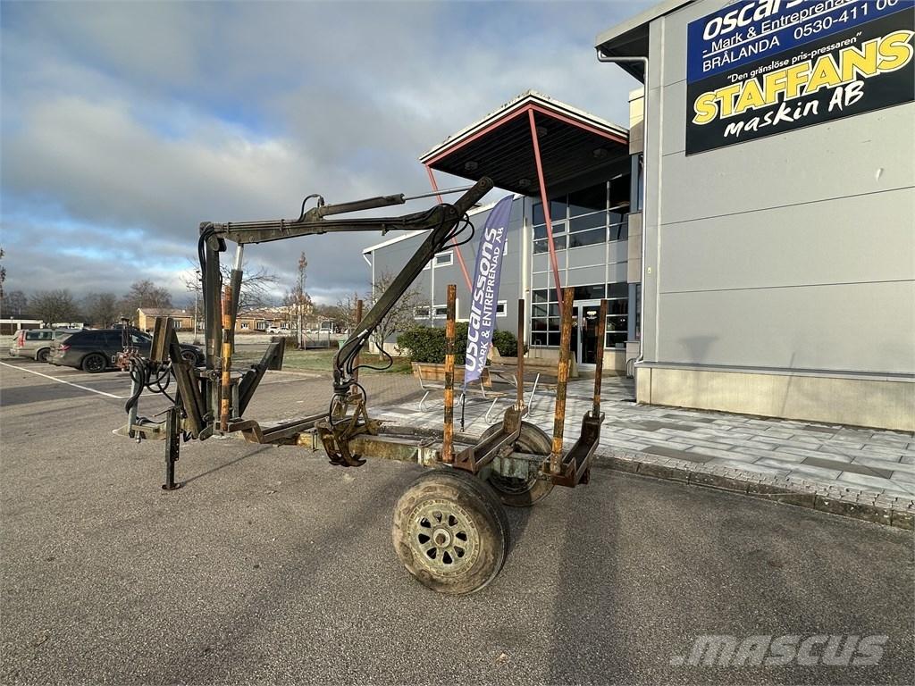  Enkelaxlad Vedkärra Remorque forestière avec grue