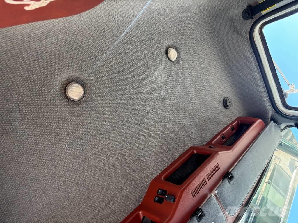 Mack CHU 613 Camion dépannage