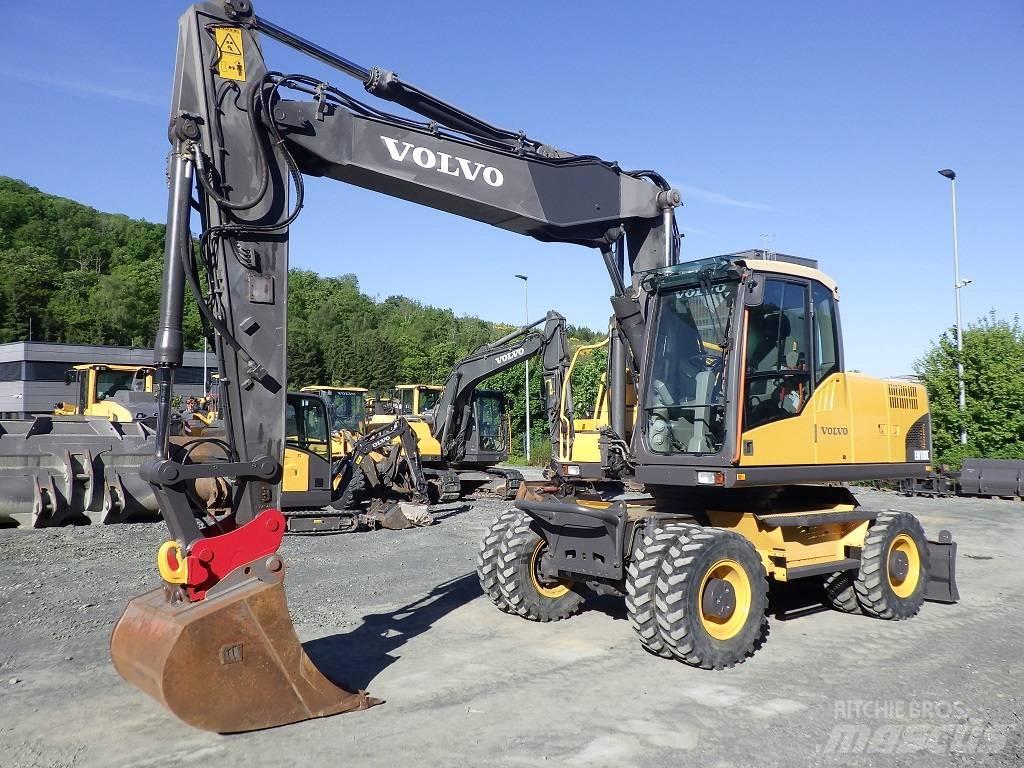Volvo EW 180 C Pelle sur pneus