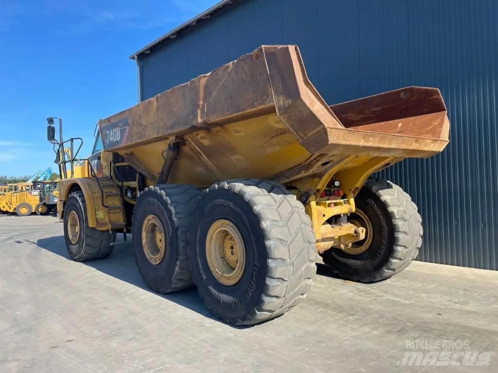 CAT 740B Tombereau articulé