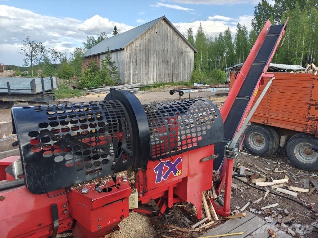 Hakki Pilke 1X42 Fendeuse, Scie