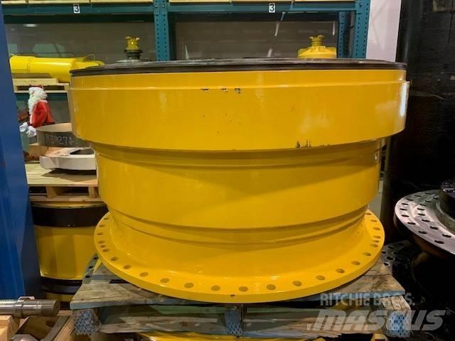 Komatsu 830 E Tombereau articulé