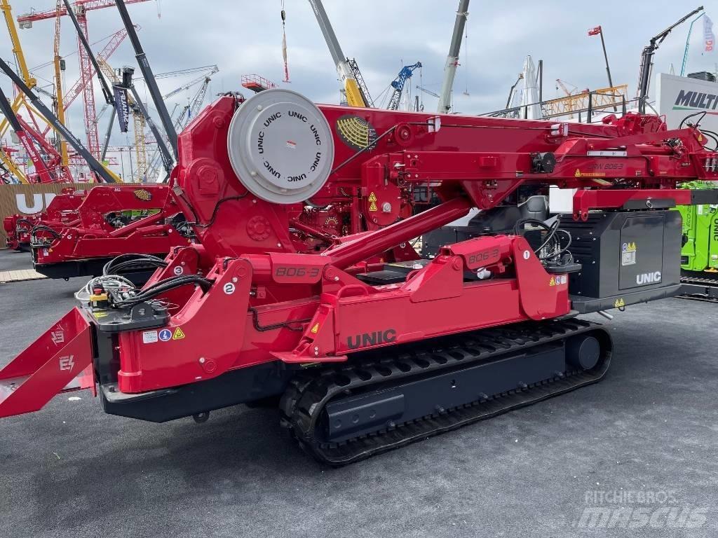 Unic URW-806-3 Mini grue