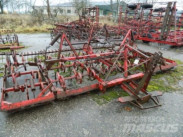 Lilla Harrie 370 Déchaumeur, cultivateur