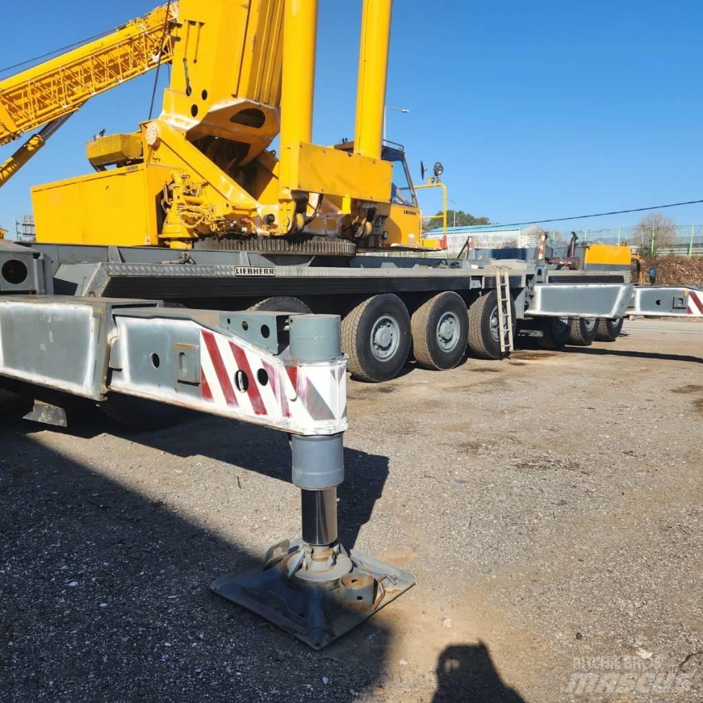 Liebherr LTM 1400 Grues tout terrain