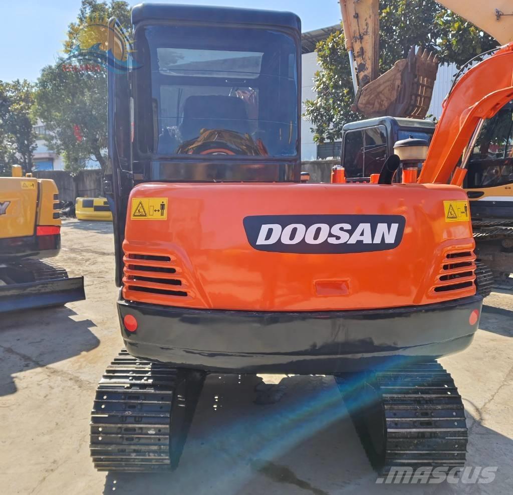 Doosan DH 55 Mini pelle < 7t