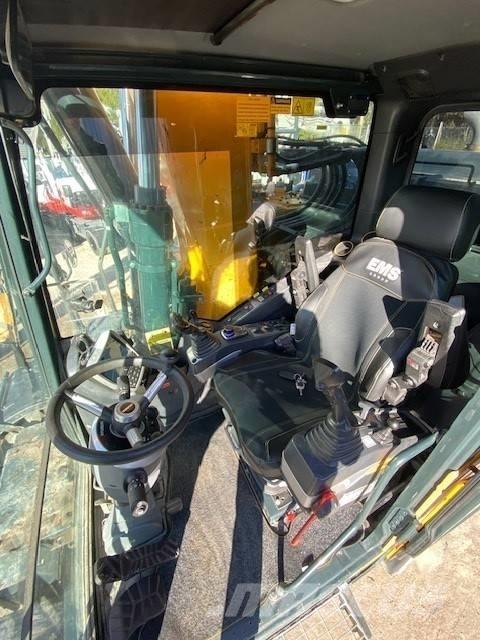Hyundai HW 180 Pelle sur pneus