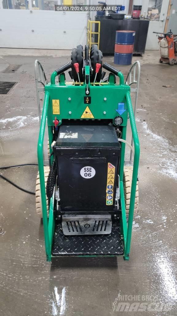  Cratos 100ECO Chargeuse compacte