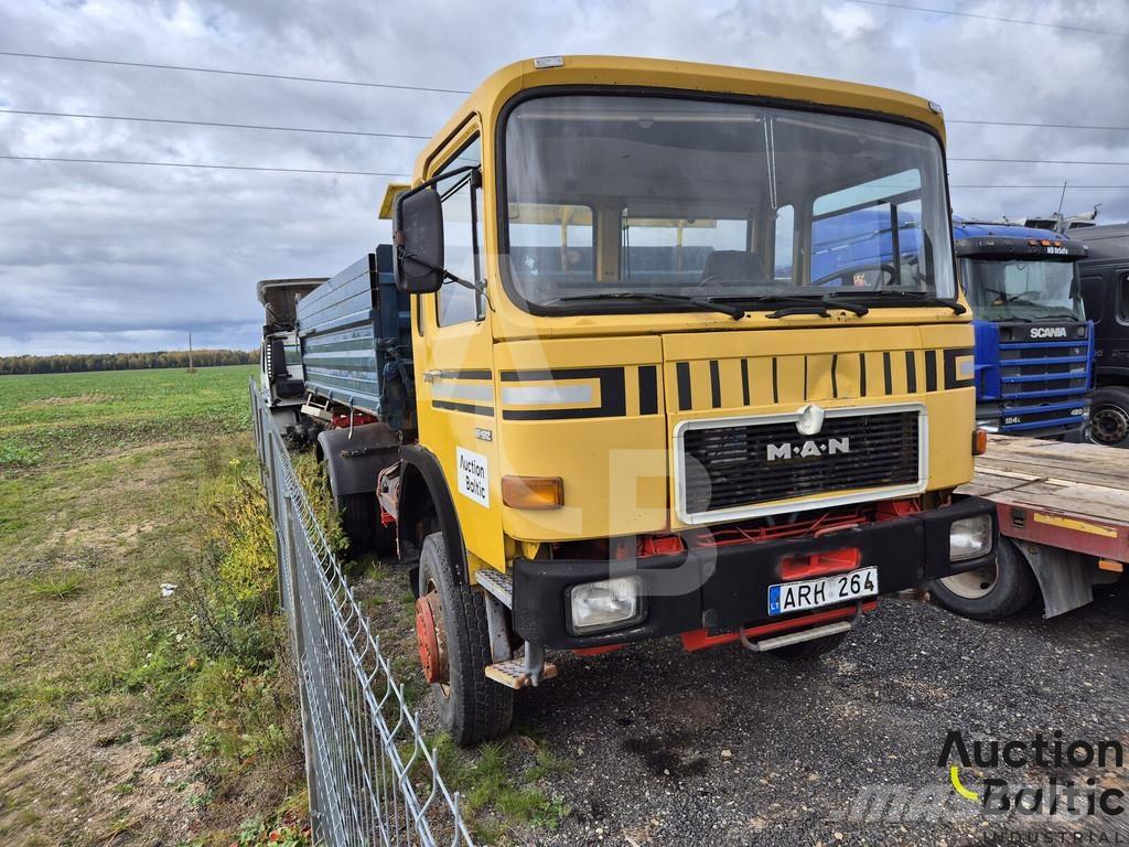 MAN 16.192 Camion benne