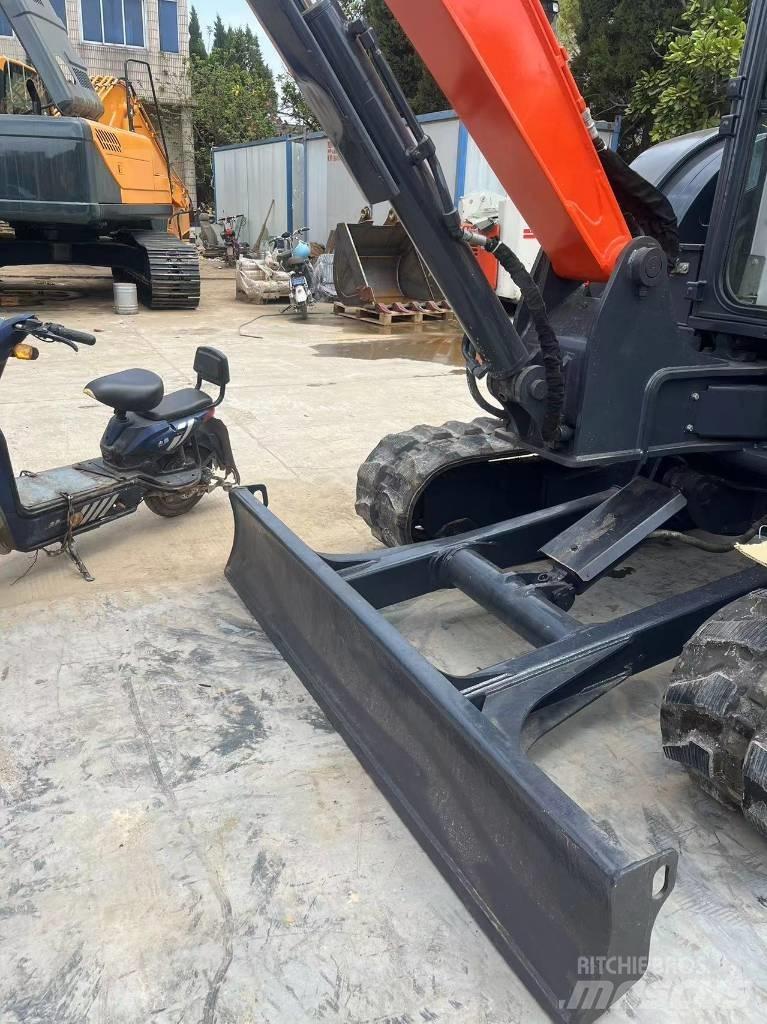 Hitachi zx55USR Mini pelle < 7t