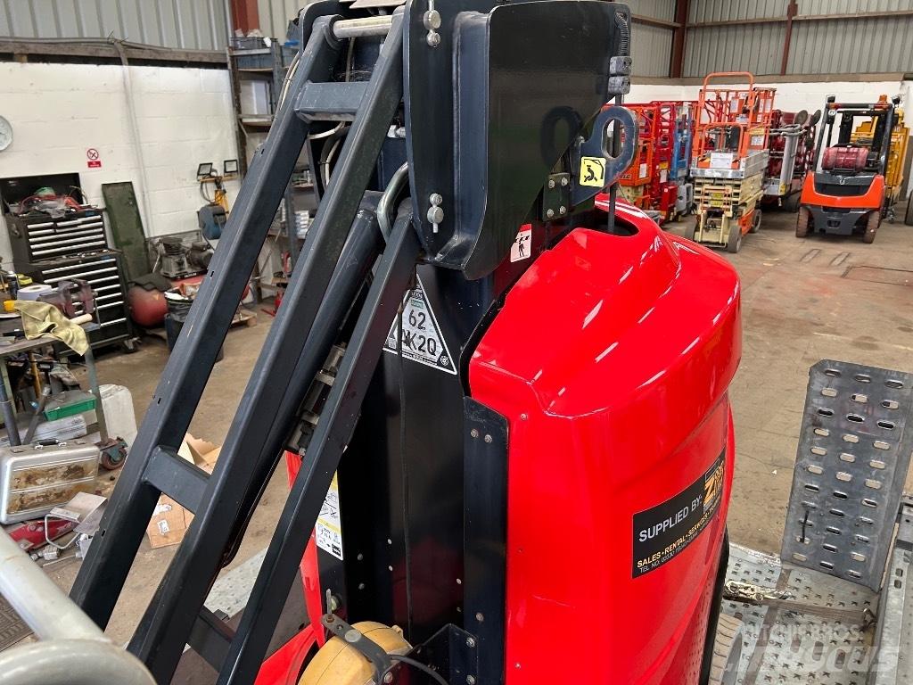 Manitou 100 VJR Mât vertical