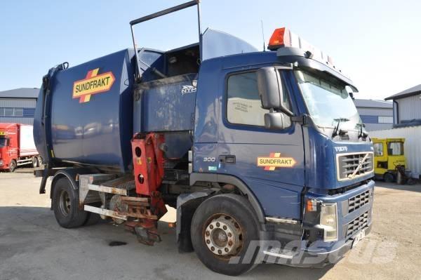 Volvo FM9 4X2 300 Camion poubelle