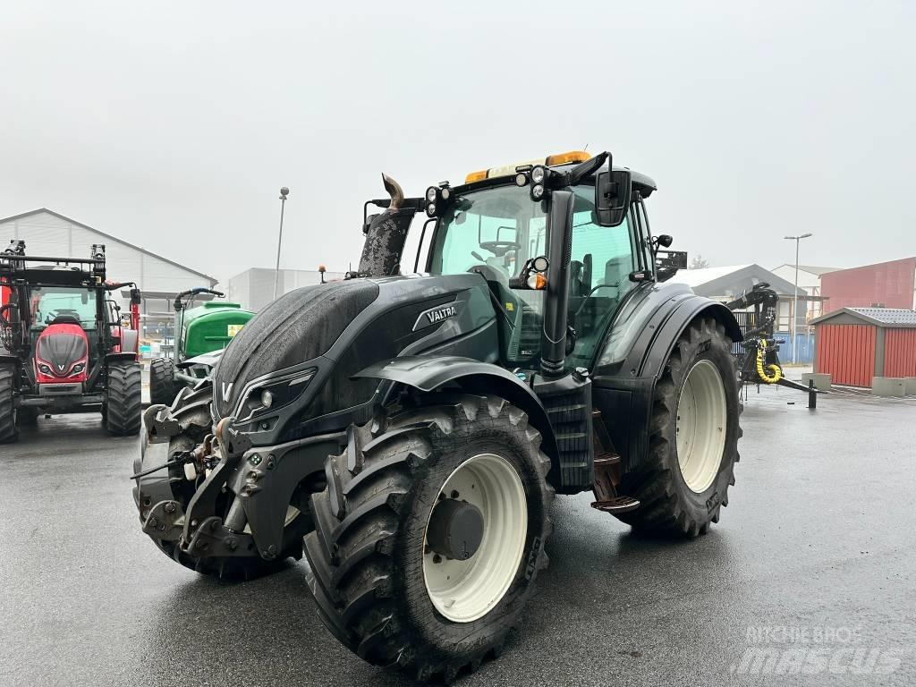 Valtra T 214 D Tracteur