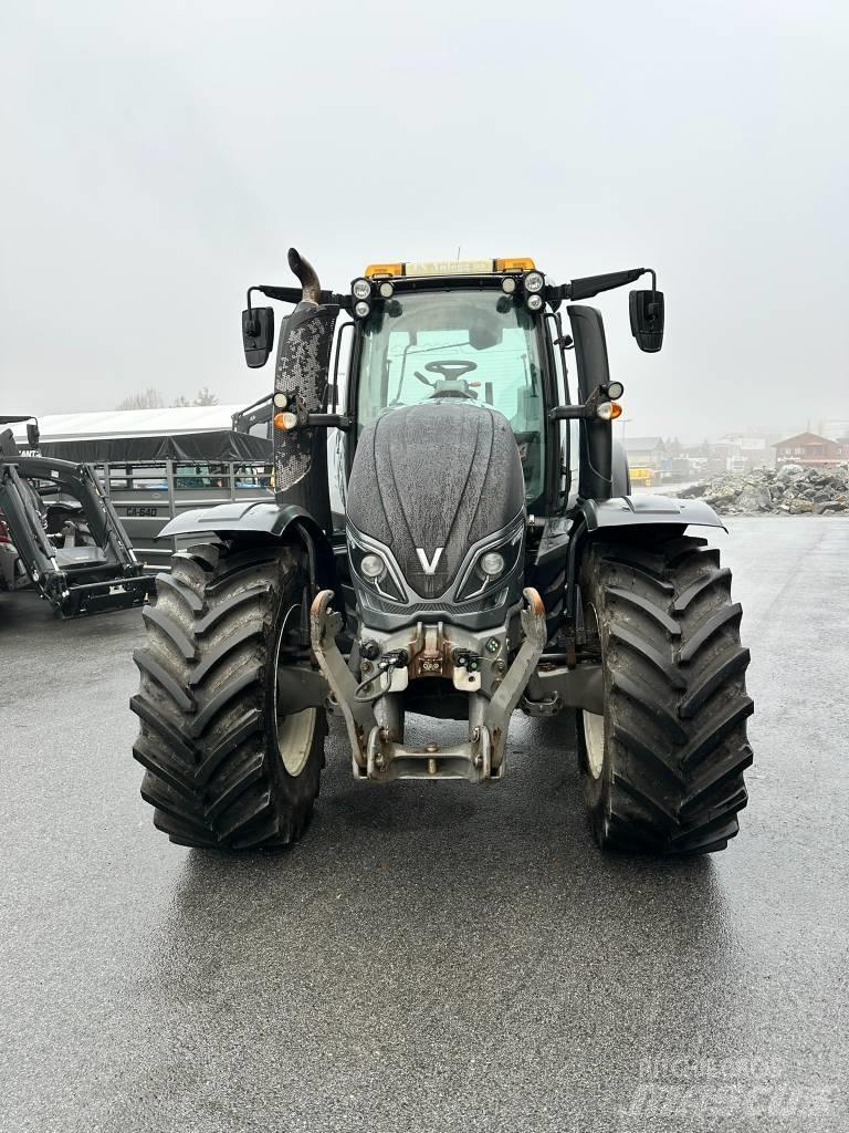 Valtra T 214 D Tracteur