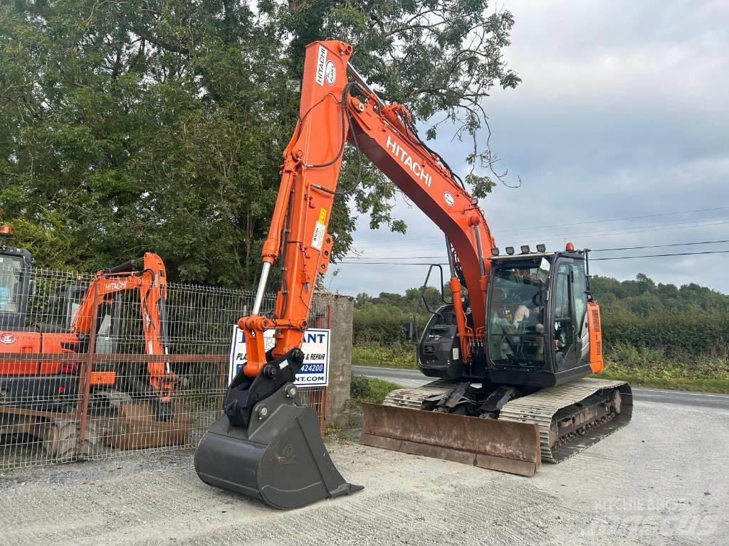Hitachi ZX 135 US-6 Pelle sur chenilles