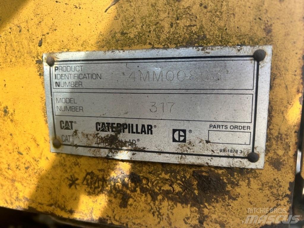 CAT 317 Pelle sur chenilles