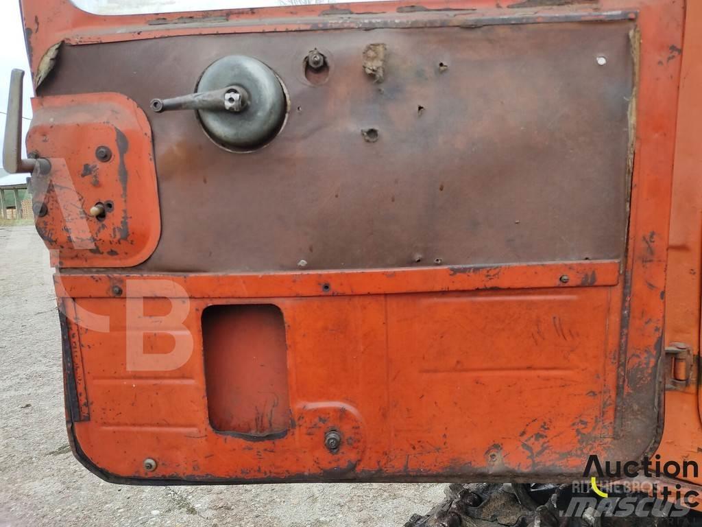  Onbekend DT-75 Bouteurs sur chenilles