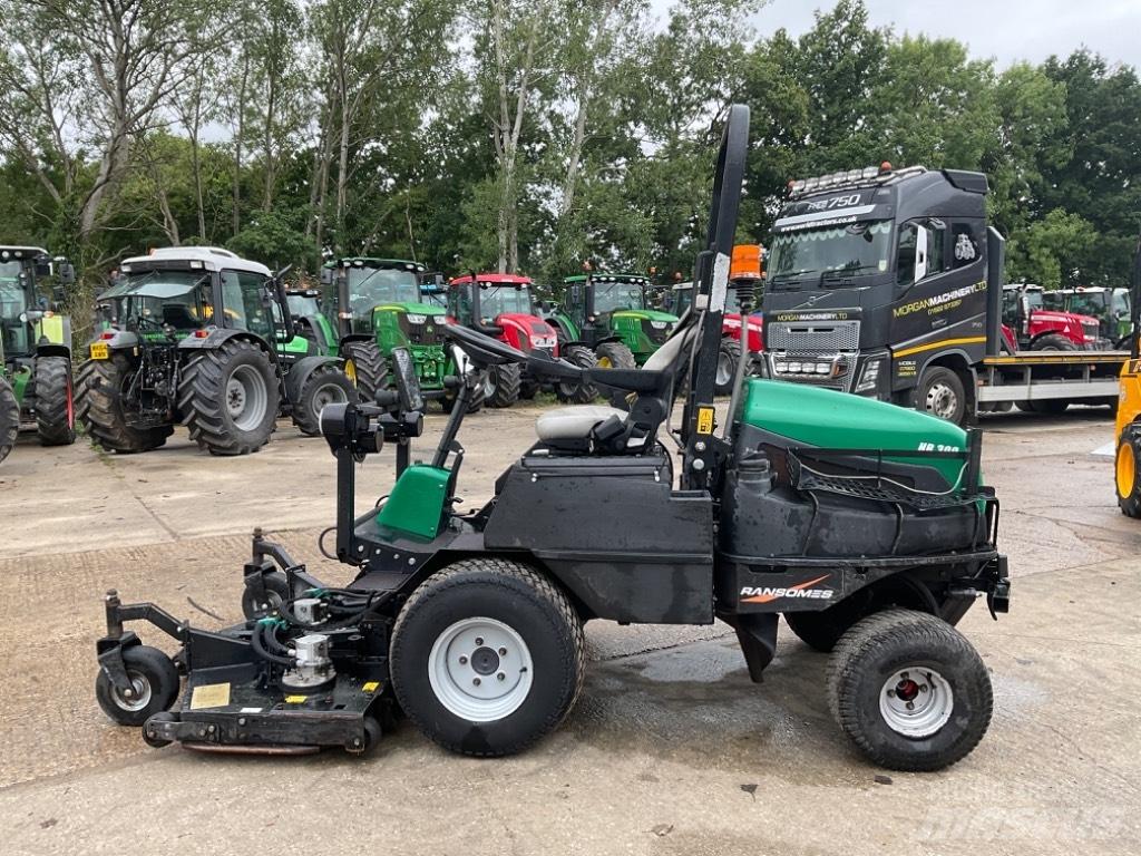 Ransomes HR300 Tondeuses montées