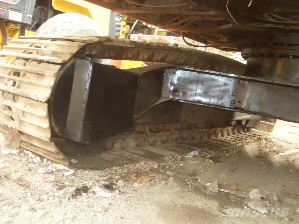 Hitachi EX 200-1 Pelle sur chenilles