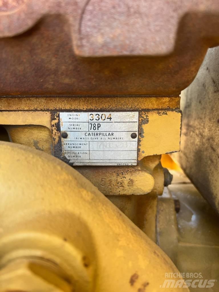 CAT 120 G Niveleuse