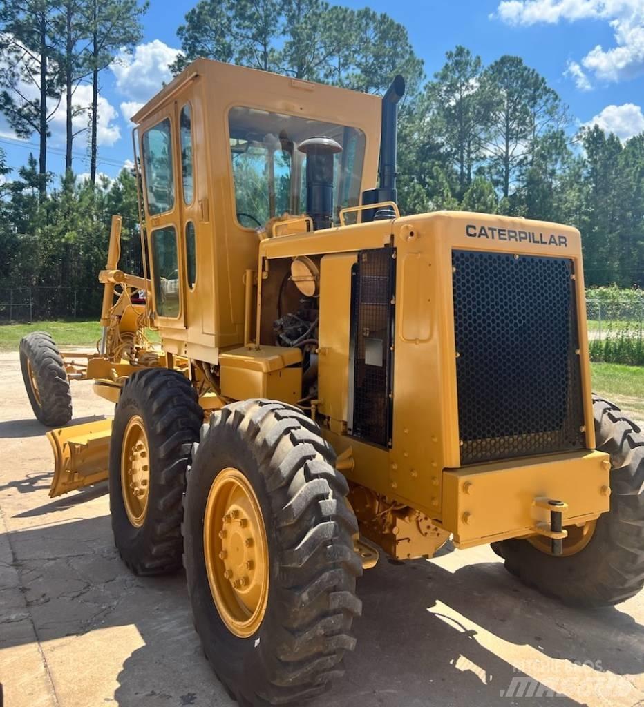 CAT 120 G Niveleuse
