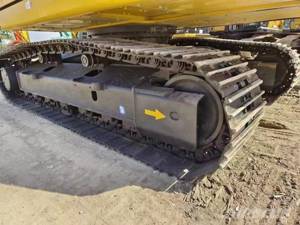 Komatsu PC 200-8 Pelle sur chenilles