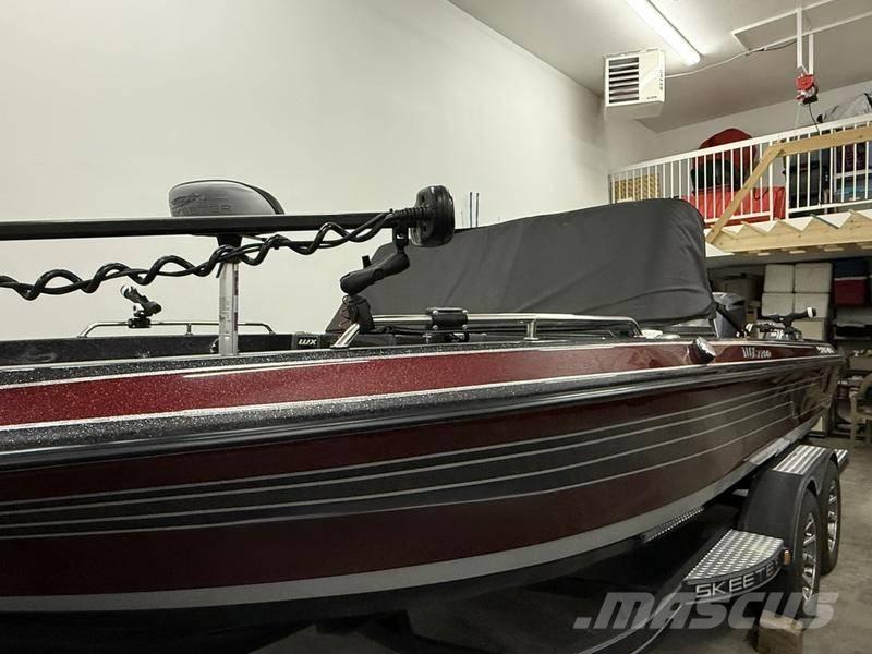  Skeeter WX2200 Bateaux de travail, barges et pontons