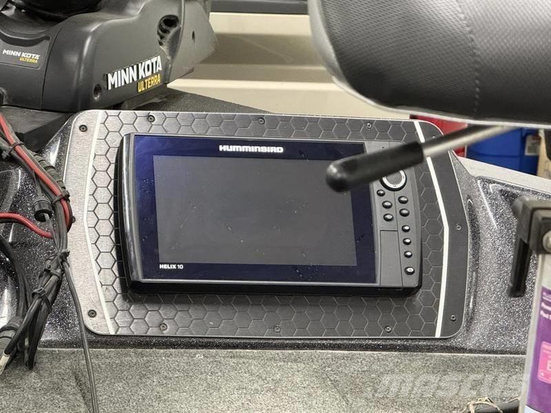  Skeeter WX2200 Bateaux de travail, barges et pontons