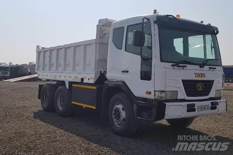 Tata Novus 3434 Autre camion