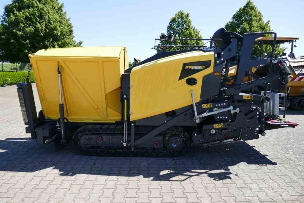 Bomag BF 200 C-2 Mini centrale à bitume