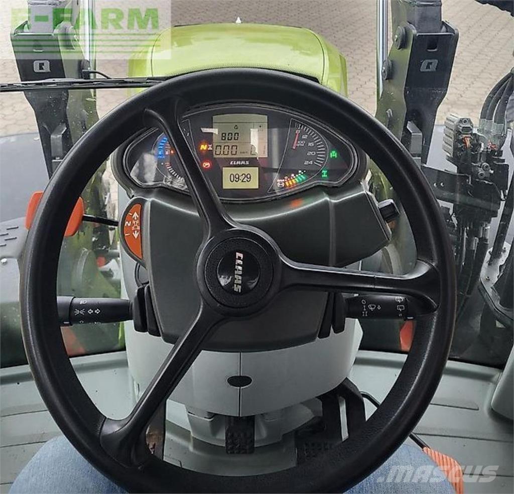 CLAAS arion 510 Tracteur