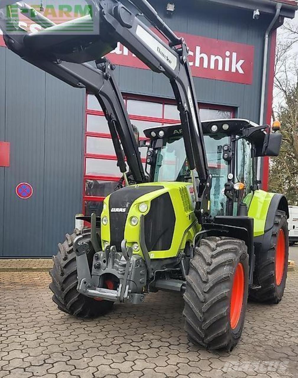 CLAAS arion 510 Tracteur