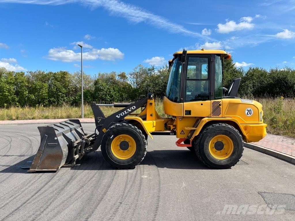 Volvo L 30 G Chargeuse sur pneus