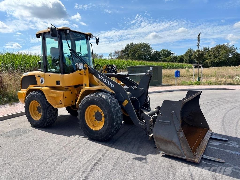Volvo L 30 G Chargeuse sur pneus