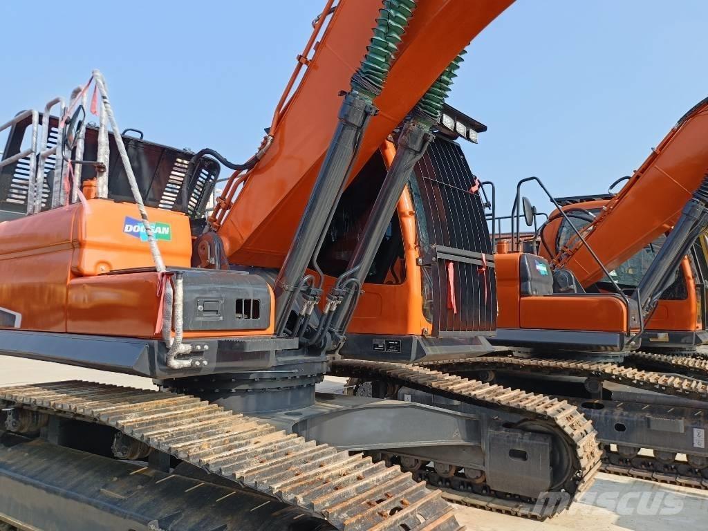 Doosan DX300-9 Pelle sur chenilles