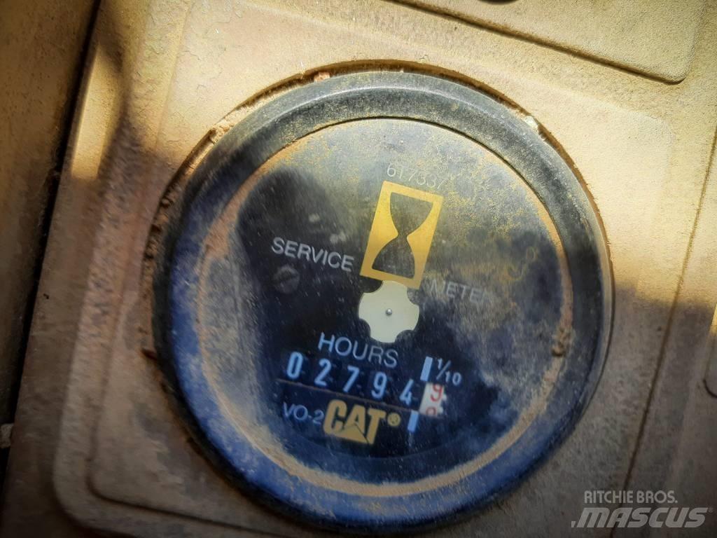 CAT 936 Chargeuse sur pneus