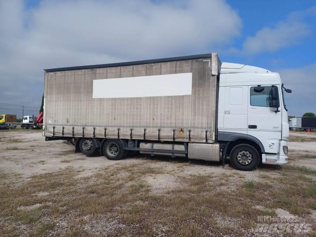 DAF XF 440 Camion à rideaux coulissants (PLSC)