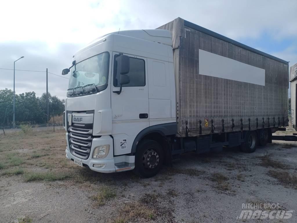 DAF XF 440 Camion à rideaux coulissants (PLSC)