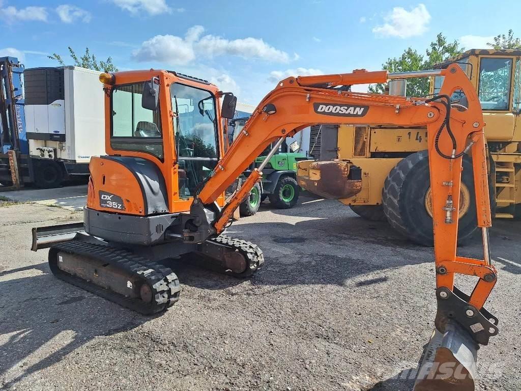 Doosan DX35Z Mini pelle < 7t