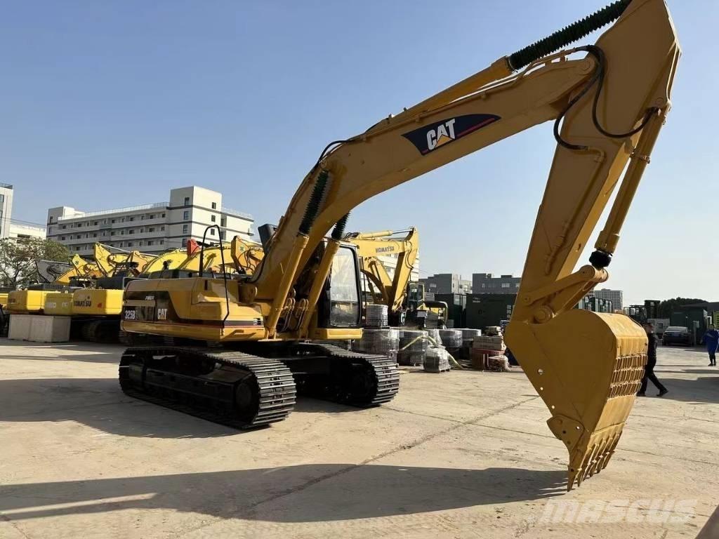 CAT 325 B L Pelle sur chenilles