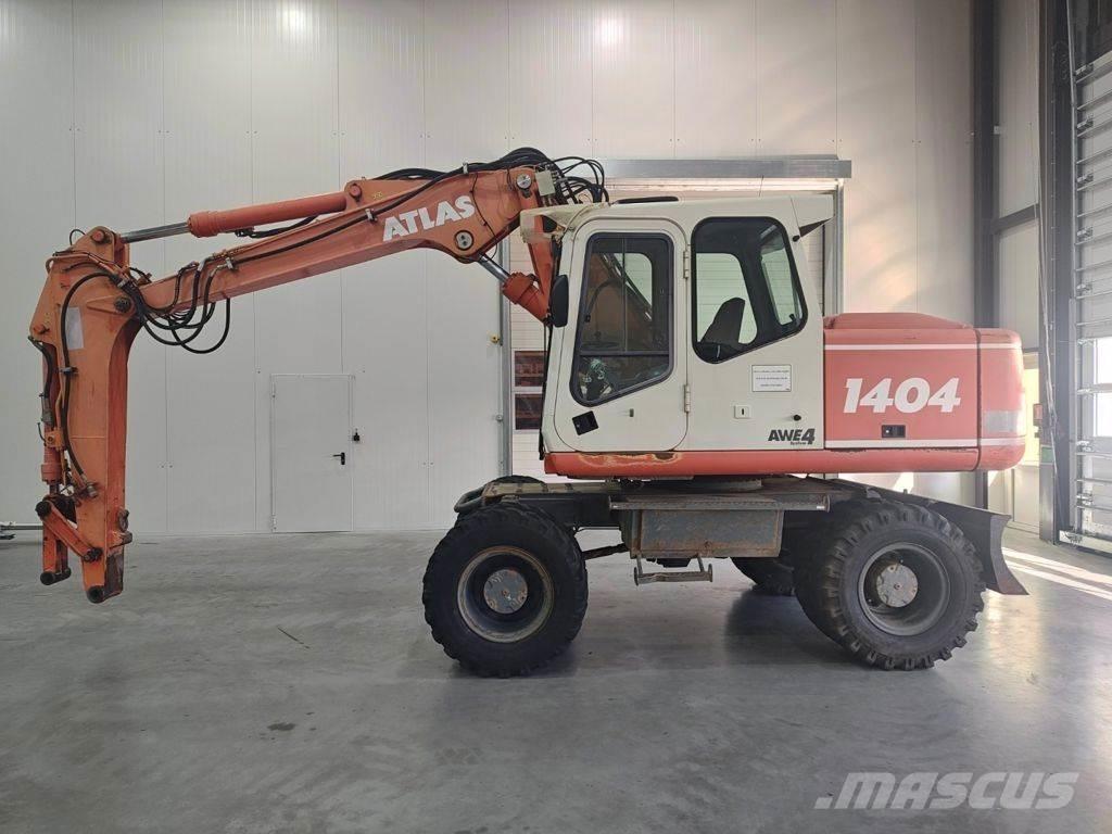 Atlas 1404 Pelle sur pneus