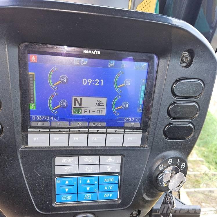 Komatsu D155AX-8 Bouteurs sur chenilles