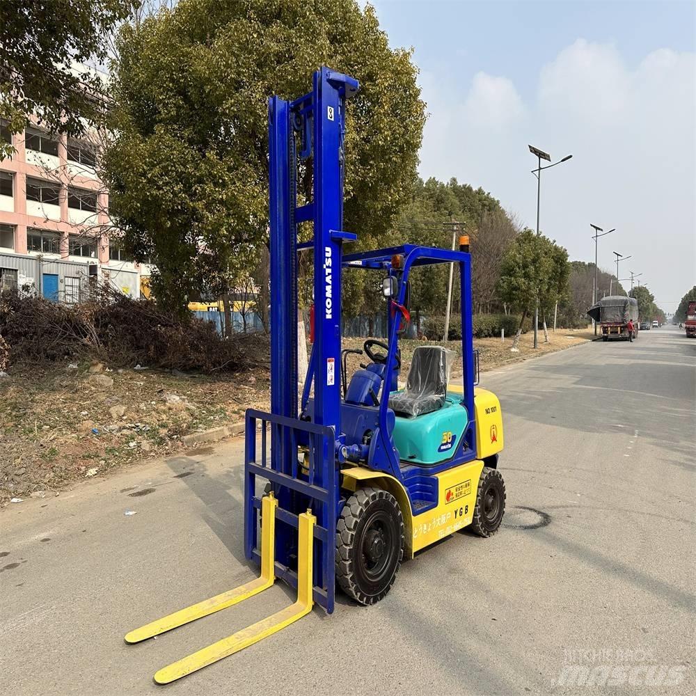 Komatsu FD30-14 Chariots diesel