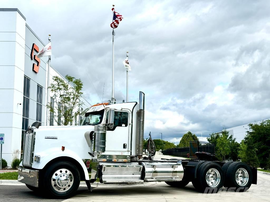 Kenworth W 900 Tracteur routier